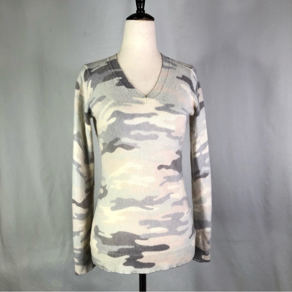 Charter Club Luxury 100% cashmere sweater v-neck camo camouflage blue grey S